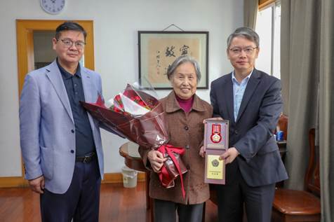 说明:http://news.suibe.edu.cn/_upload/article/images/7a/60/a22799544e5cbc84811a79660fa6/9b4c12d6-8940-48e8-ac31-26a0ba87f599.jpg